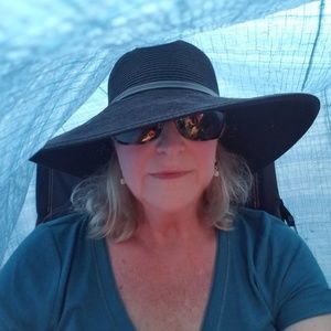 Meet your Posher, Dawn